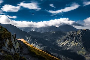 Fotografie einer Berglandschaft